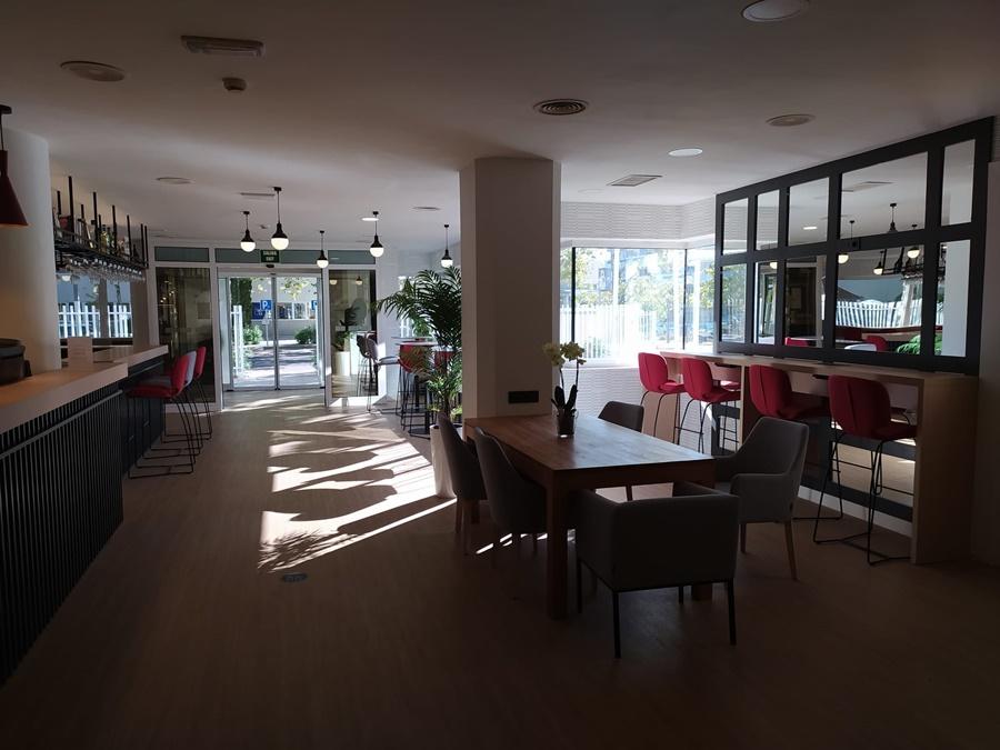 Ramada By Wyndham Madrid Tres Cantos Exterior foto